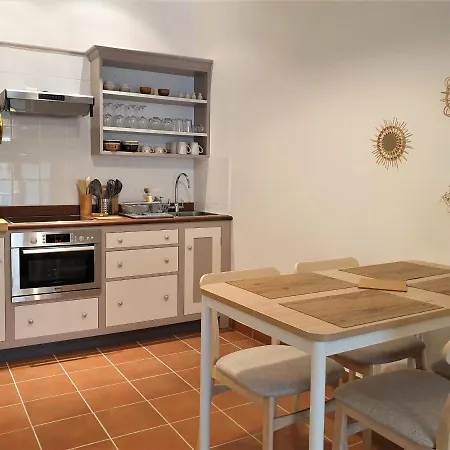 Gite Castelsagrat, 2 Pieces, 2 Personnes - Fr-1-605-14 بيت للعطل *