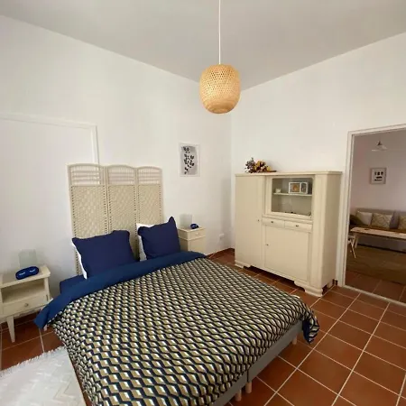 Gite Castelsagrat, 2 Pieces, 2 Personnes - Fr-1-605-14 بيت للعطل